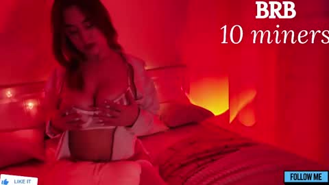 Snapshot of emily_gin chatting on 26, 5, 2026 EMILY online show from 26, 5, 2026
