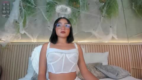 emily_hex online show from 24, 10, 2025