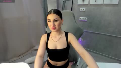 Snapshot of emily_lews chatting on 24, 2, 2026 Emily online show from 24, 2, 2026