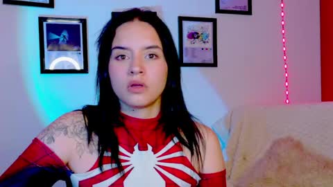 Emily Lindey online show from 29, 6, 2026