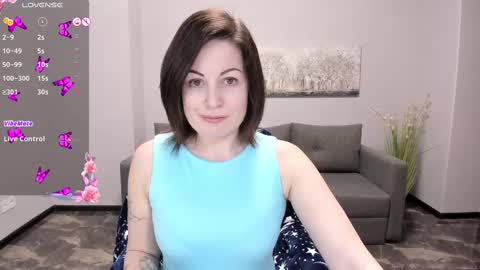 Snapshot of emily_midlton chatting on 12, 3, 2025 Emily online show from 12, 3, 2025