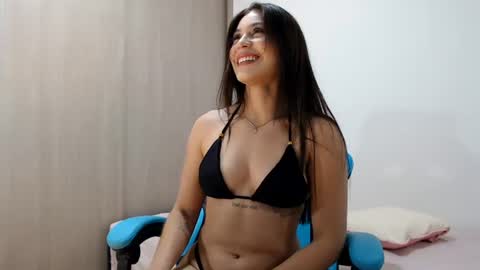 Snapshot of emily_mikelhot chatting on 9, 7, 2026 emily_mikelhot online show from 9, 7, 2026