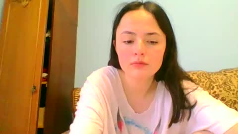 emily_morning_dew online show from 10, 1, 2025