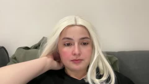 emily_morning_dew online show from 9, 11, 2025