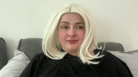 emily_morning_dew online show from 27, 3, 2026