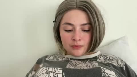 emily_morning_dew online show from 7, 5, 2026
