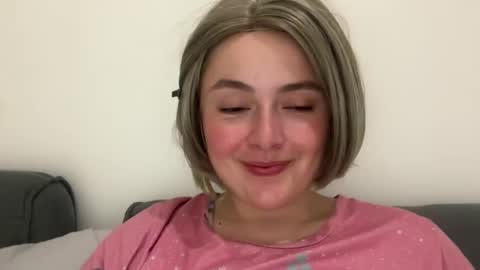 emily_morning_dew online show from 8, 5, 2026