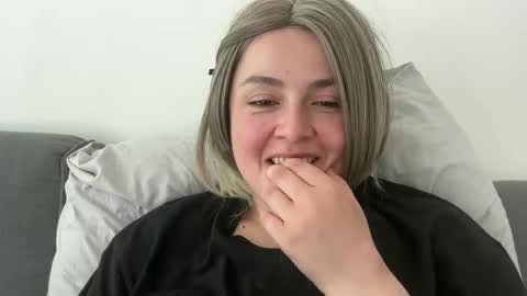 emily_morning_dew online show from 14, 5, 2026