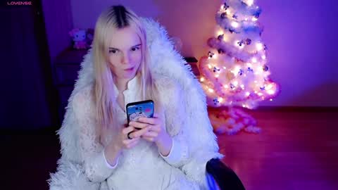 Lia online show from 23, 12, 2024