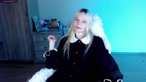 Lia online show from 20, 2, 2025