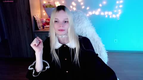 Lia online show from 21, 2, 2025
