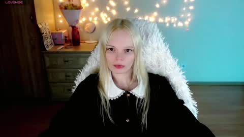 Lia online show from 28, 2, 2025