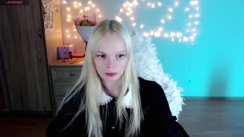 Lia online show from 3, 3, 2025