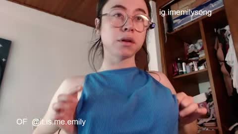 emily_pearl_ online show from 10, 5, 2026