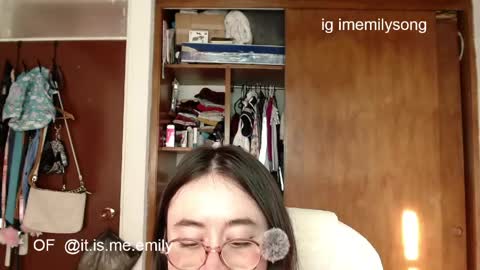 emily_pearl_ online show from 16, 5, 2026