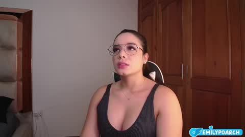 Snapshot of emily_poarch chatting on 21, 2, 2026 emily online show from 21, 2, 2026