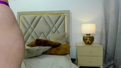 Snapshot of emily_queen7 chatting on 20, 5, 2026 Emily online show from 20, 5, 2026