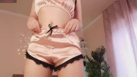 emily_relishh online show from 21, 4, 2026