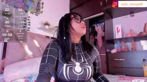 Snapshot of emily_restrepoo chatting on 22, 10, 2025 Emily online show from 22, 10, 2025