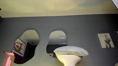 Emily  online show from 12, 12, 2024