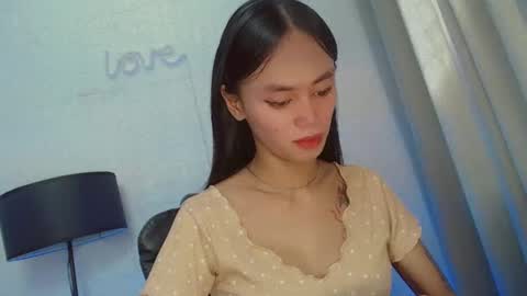 emily_sexyslut online show from 6, 12, 2024