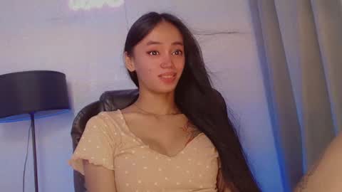 emily_sexyslut online show from 8, 12, 2024