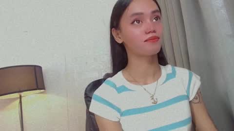 emily_sexyslut online show from 14, 1, 2025