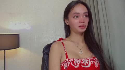 emily_sexyslut online show from 19, 2, 2025