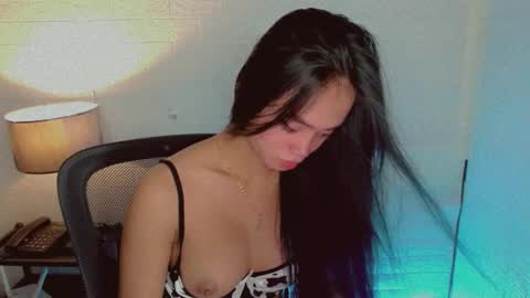 emily_sexyslut online show from 8, 9, 2025