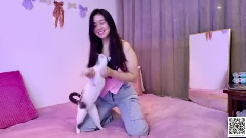 Emily online show from 28, 4, 2026