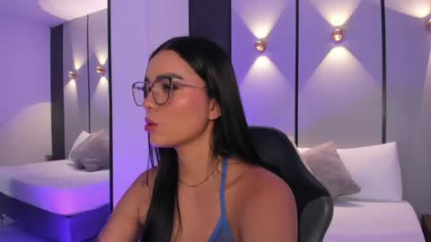 emily_tolson online show from 22, 6, 2026