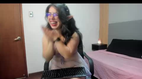 Vanesa  online show from 28, 4, 2026