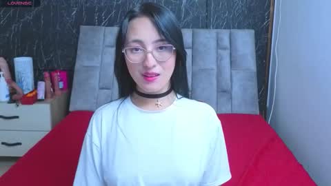 emily_vermont online show from 19, 11, 2025