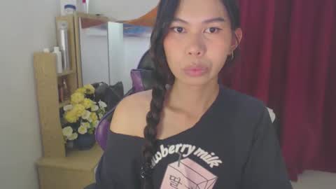 emily_xo143 online show from 2, 3, 2026