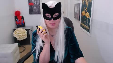 Emily online show from 13, 2, 2025