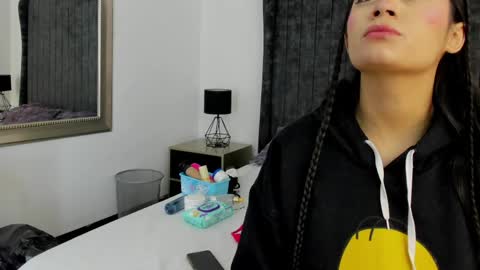 Snapshot of emilyandmarco_ chatting on 2, 5, 2026 Emilyyy online show from 2, 5, 2026