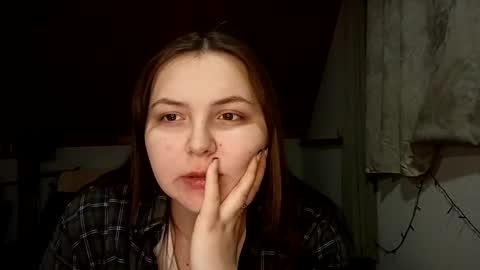 emilyar online show from 26, 4, 2026