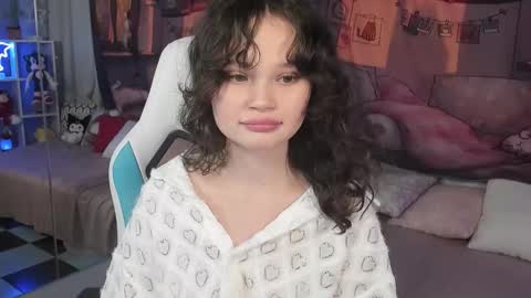 Emilyhaves online show from 22, 11, 2025