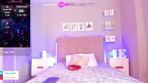 Snapshot of emilycoast chatting on 7, 4, 2026 Emi Fit online show from 7, 4, 2026