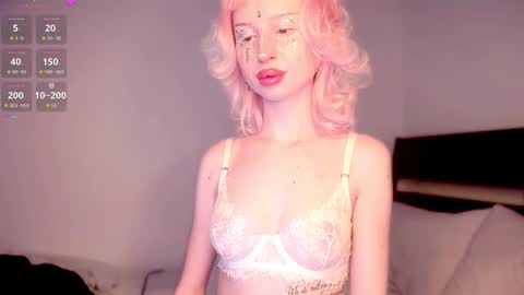 Snapshot of emilycutegirl chatting on 3, 2, 2026 Emily online show from 3, 2, 2026