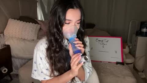 emilyfawn online show from 8, 3, 2026