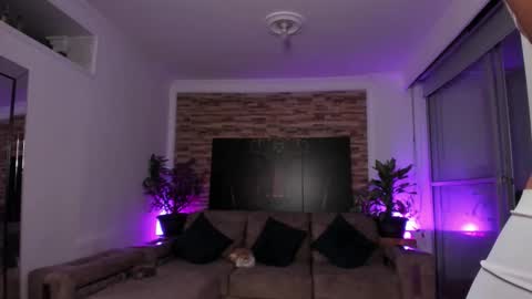 Snapshot of emilyfitness8 chatting on 31, 10, 2025 emily online show from 31, 10, 2025