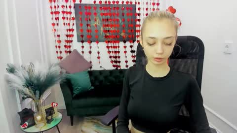 Snapshot of emilygraydis chatting on 16, 2, 2026 Emily online show from 16, 2, 2026