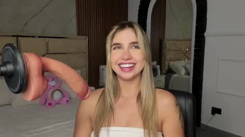 Emily Hendrix online show from 15, 2, 2025