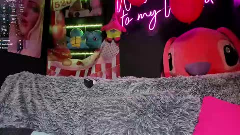 Emily Jhonson online show from 19, 2, 2025