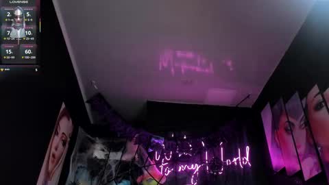 Emily Jhonson online show from 24, 10, 2025