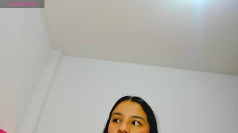 Snapshot of emilyjonss chatting on 23, 2, 2025 Emily online show from 23, 2, 2025
