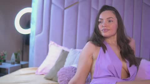 Emily online show from 22, 12, 2024