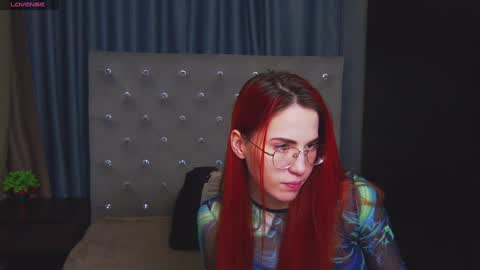 EmilyKents online show from 16, 12, 2024