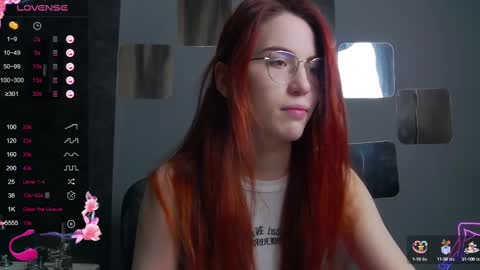 EmilyKents online show from 10, 3, 2025
